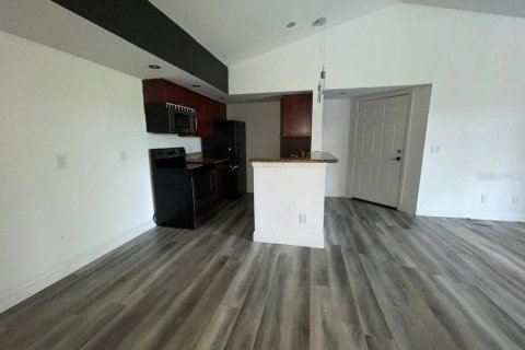 Condominio en venta en Orlando, Florida, 2 dormitorios, 91.79 m2 № 2142509 - foto 7