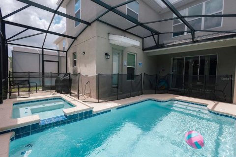 Casa en venta en Kissimmee, Florida, 5 dormitorios, 278.34 m2 № 2123713 - foto 14
