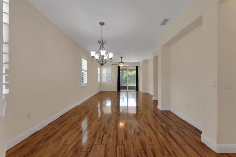 House in Kissimmee, Florida 2 bedrooms, 143.35 sq.m. № 2203037 - photo 2