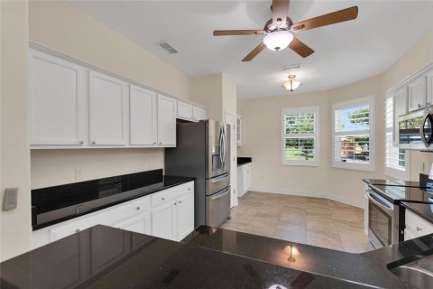 House in Kissimmee, Florida 2 bedrooms, 143.35 sq.m. № 2203037 - photo 7