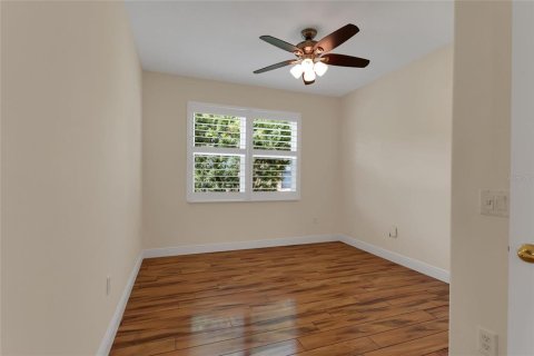 House in Kissimmee, Florida 2 bedrooms, 143.35 sq.m. № 2203037 - photo 21