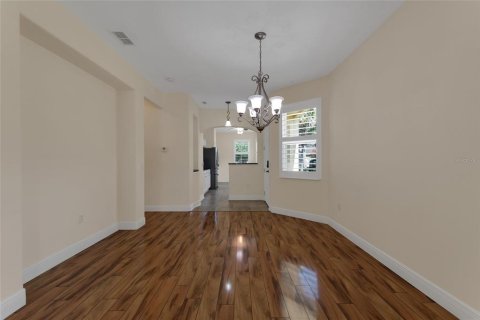 House in Kissimmee, Florida 2 bedrooms, 143.35 sq.m. № 2203037 - photo 3