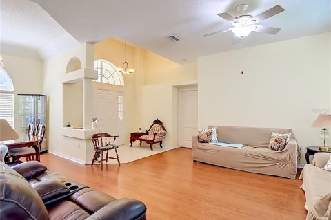 Casa en venta en Wesley Chapel, Florida, 3 dormitorios, 194.35 m2 № 2113772 - foto 11