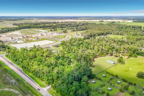 Casa en venta en Wesley Chapel, Florida, 3 dormitorios, 194.35 m2 № 2113772 - foto 24
