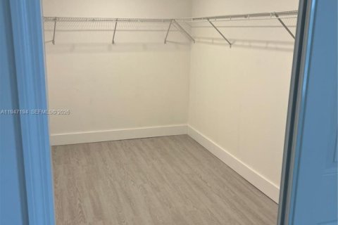 Villa ou maison à vendre à Miramar, Floride: 3 chambres, 130.71 m2 № 2005039 - photo 12