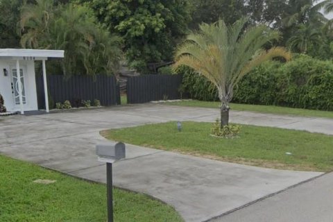 Villa ou maison à vendre à Miramar, Floride: 3 chambres, 130.71 m2 № 2005039 - photo 1