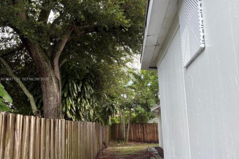 Villa ou maison à vendre à Miramar, Floride: 3 chambres, 130.71 m2 № 2005039 - photo 22