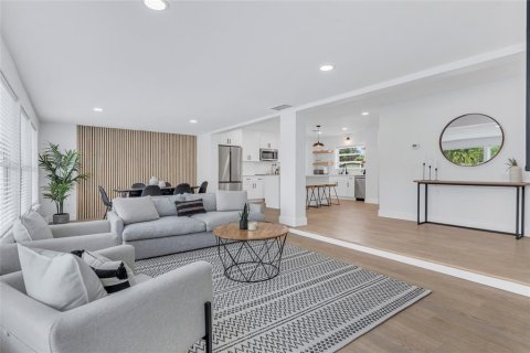 Casa en venta en Sarasota, Florida, 4 dormitorios, 161.19 m2 № 1676013 - foto 6