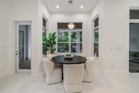 Купить виллу или дом в Бискейн-Парк, Флорида 4 спальни, 290.13м2, № 2043459 - фото 21