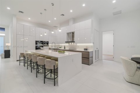 Купить виллу или дом в Бискейн-Парк, Флорида 4 спальни, 290.13м2, № 2043459 - фото 15