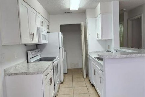 Condominio en venta en Orlando, Florida, 2 dormitorios, 77.02 m2 № 1519459 - foto 10