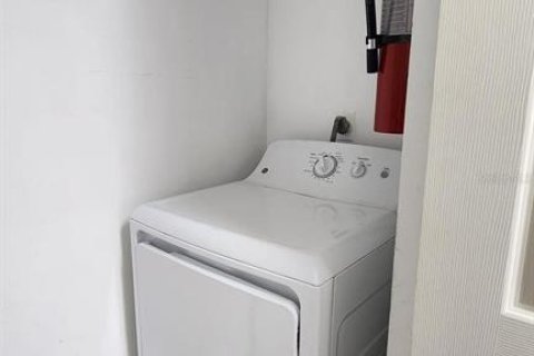 Condominio en venta en Orlando, Florida, 2 dormitorios, 77.02 m2 № 1519459 - foto 14