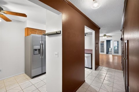 Condominio en venta en Temple Terrace, Florida, 2 dormitorios, 110.55 m2 № 1903510 - foto 11