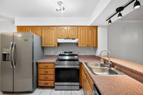 Condominio en venta en Temple Terrace, Florida, 2 dormitorios, 110.55 m2 № 1903510 - foto 4