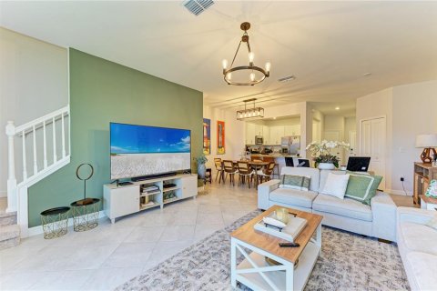 Townhouse in Bradenton, Florida 3 bedrooms, 178.84 sq.m. № 2213705 - photo 7