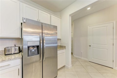 Townhouse in Bradenton, Florida 3 bedrooms, 178.84 sq.m. № 2213705 - photo 17