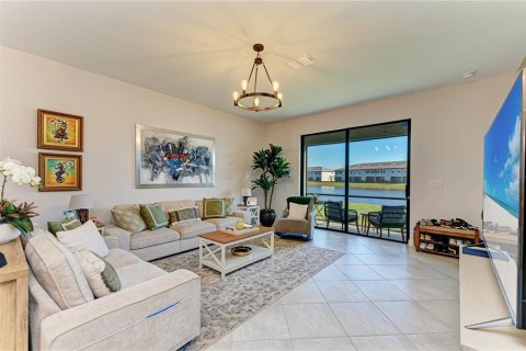 Townhouse in Bradenton, Florida 3 bedrooms, 178.84 sq.m. № 2213705 - photo 18