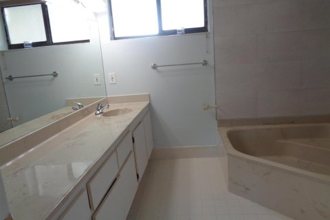 Condo in Boca Raton, Florida, 2 bedrooms  № 2261473 - photo 10