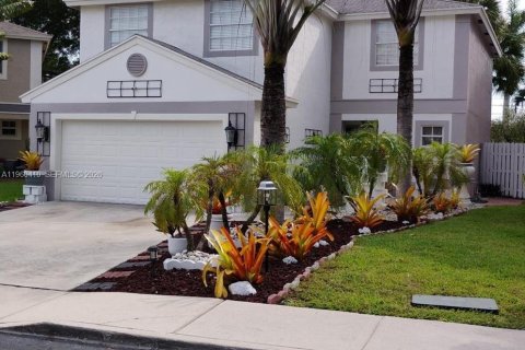 Villa ou maison à Sunrise, Floride 3 chambres, 209.68 m2 № 2023460