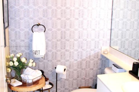 Copropriété à vendre à Doral, Floride: 3 chambres, 231.33 m2 № 1968127 - photo 12