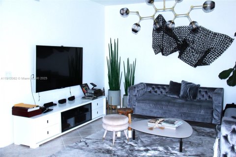 Copropriété à vendre à Doral, Floride: 3 chambres, 231.33 m2 № 1968127 - photo 10