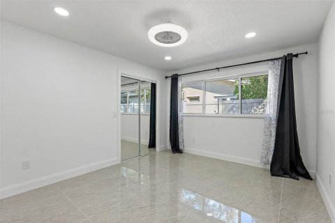 Villa ou maison à vendre à Saint Petersburg, Floride: 5 chambres, 258.73 m2 № 1566067 - photo 29