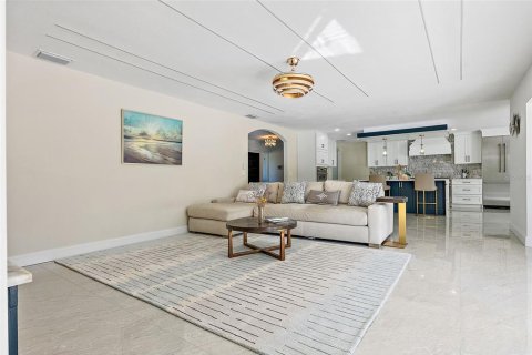 Villa ou maison à vendre à Saint Petersburg, Floride: 5 chambres, 258.73 m2 № 1566067 - photo 7