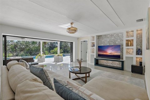 Villa ou maison à vendre à Saint Petersburg, Floride: 5 chambres, 258.73 m2 № 1566067 - photo 5