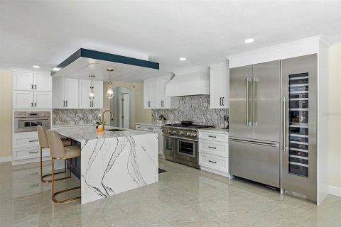 Casa en venta en Saint Petersburg, Florida, 5 dormitorios, 258.73 m2 № 1566067 - foto 14