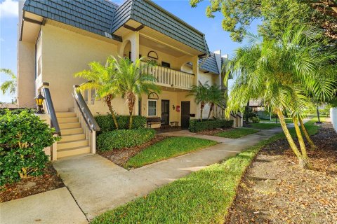 Condo in Seminole, Florida, 2 bedrooms  № 2141042