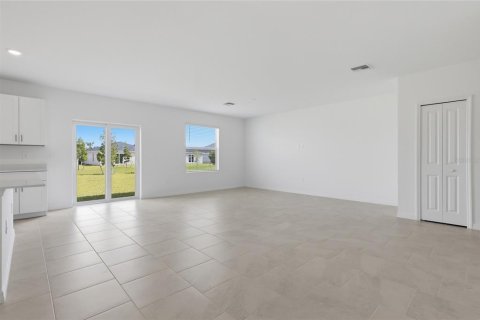 Villa ou maison à vendre à Punta Gorda, Floride: 5 chambres, 196.21 m2 № 2424284 - photo 9