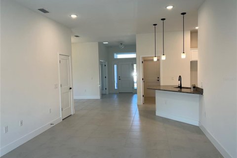 Villa ou maison à vendre à North Port, Floride: 4 chambres, 169.08 m2 № 1534127 - photo 8