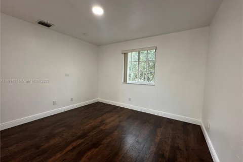 Townhouse in Hallandale Beach, Florida 3 bedrooms, 134.71 sq.m. № 1897914 - photo 27