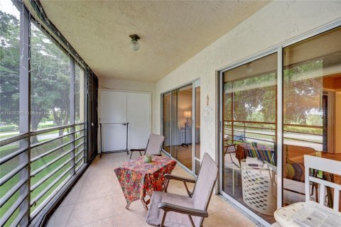 Condo in Boca Raton, Florida, 2 bedrooms  № 1823918 - photo 17