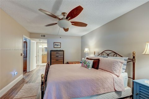 Condo in Boca Raton, Florida, 2 bedrooms  № 1823918 - photo 12