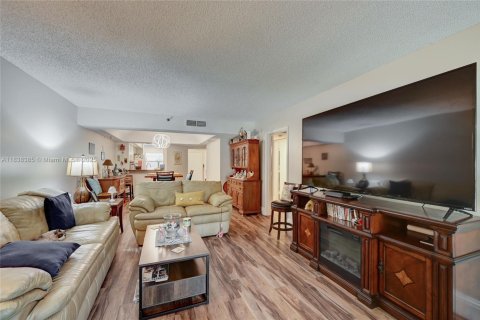 Condo in Boca Raton, Florida, 2 bedrooms  № 1823918 - photo 8