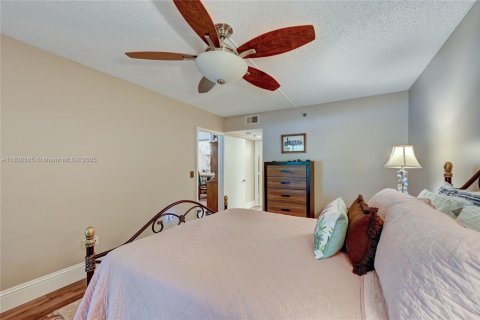 Condo in Boca Raton, Florida, 2 bedrooms  № 1823918 - photo 11