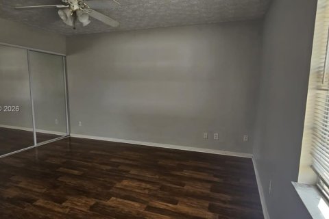 Villa ou maison à vendre à Port St. Lucie, Floride: 3 chambres, 89.19 m2 № 2024076 - photo 10