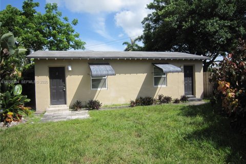 Studio in Hollywood, Florida № 2086678