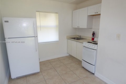 Apartment in Hollywood, Florida № 2086678 - photo 3
