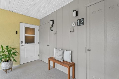 Condo in Nokomis, Florida, 2 bedrooms  № 2121477 - photo 6