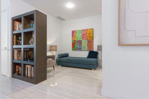 Снять в аренду кондоминиум в Майами, Флорида 3 спальни, 153.2м2, № 1998338 - фото 7