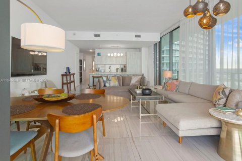 Снять в аренду кондоминиум в Майами, Флорида 3 спальни, 153.2м2, № 1998338 - фото 5