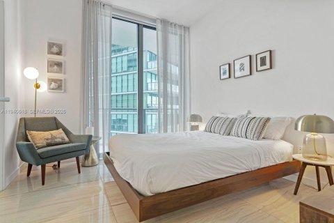 Снять в аренду кондоминиум в Майами, Флорида 3 спальни, 153.2м2, № 1998338 - фото 10