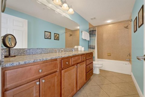 Condo in Daytona Beach Shores, Florida, 3 bedrooms № 2167053 - photo 21