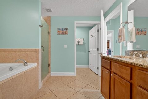 Condo in Daytona Beach Shores, Florida, 3 bedrooms № 2167053 - photo 15