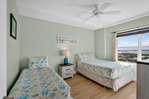 Condo in Daytona Beach Shores, Florida, 3 bedrooms № 2167053 - photo 24