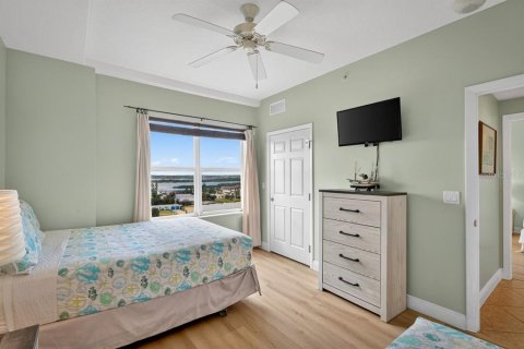 Condo in Daytona Beach Shores, Florida, 3 bedrooms № 2167053 - photo 25