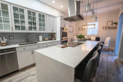 Touwnhouse à vendre à Miami, Floride: 3 chambres, 176.33 m2 № 1955709 - photo 20