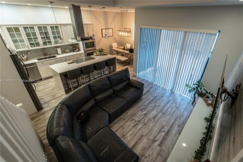 Touwnhouse à vendre à Miami, Floride: 3 chambres, 176.33 m2 № 1955709 - photo 27